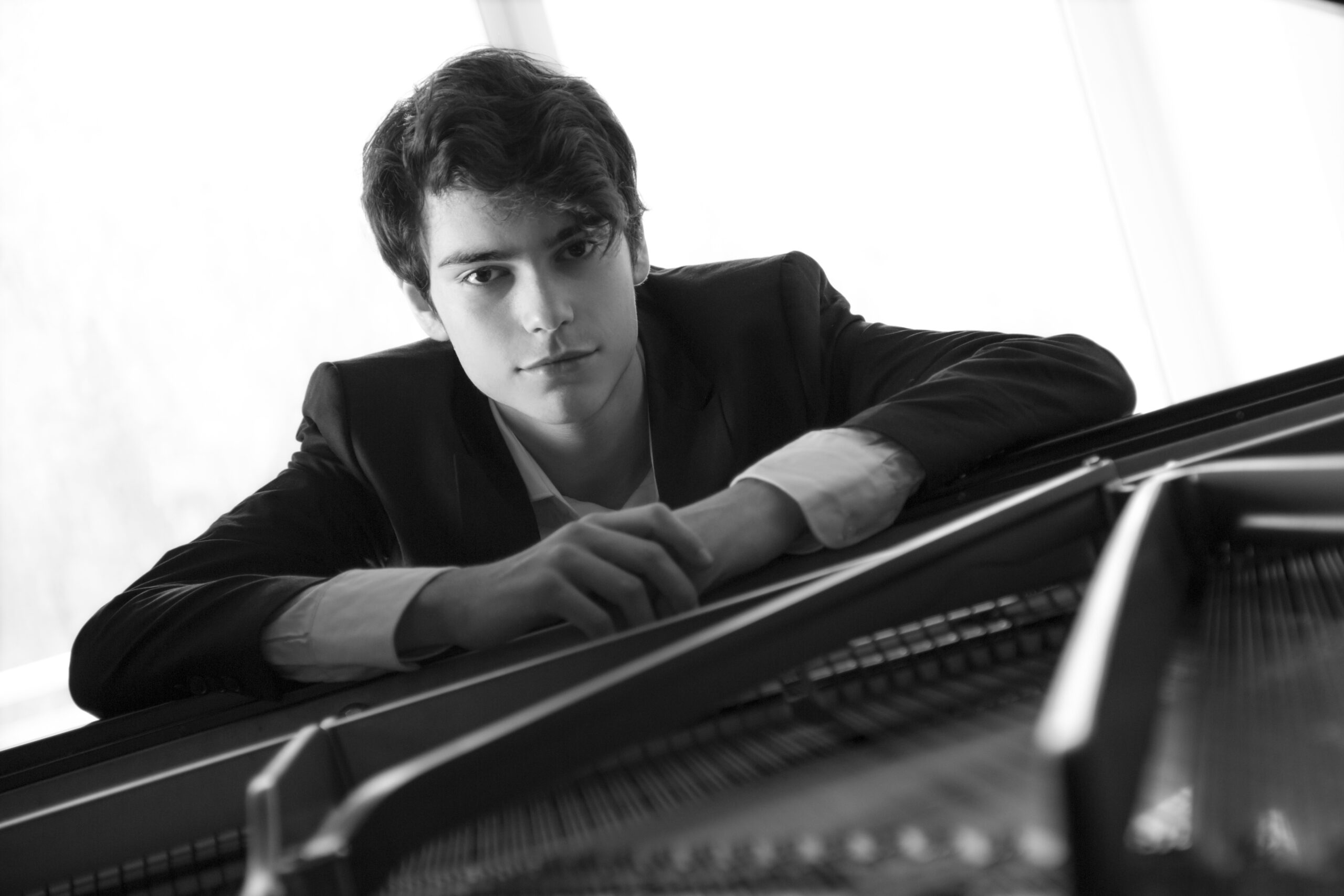 OSESP com Masaaki Suzuki e Tom Borrow apresenta Beethoven e Stravinsky em São Paulo