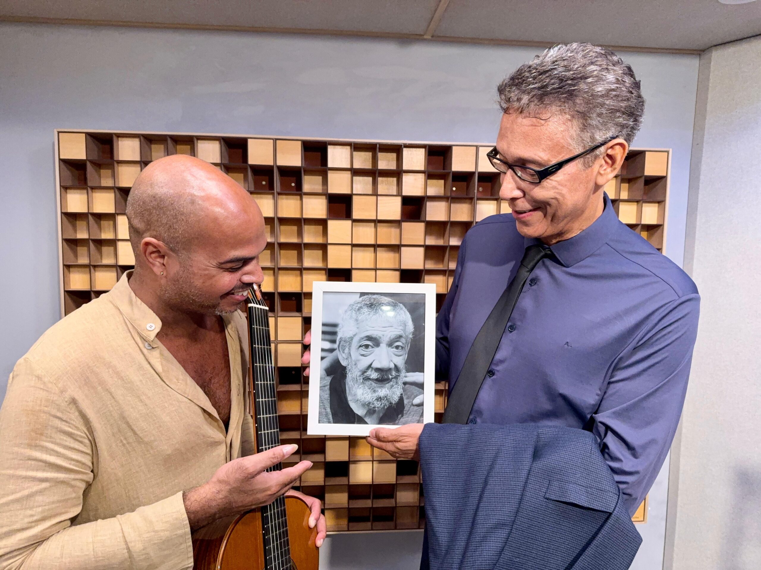 Projeto “Mills e uma noite” lança álbum “Certas Coisas” em homenagem a Hélio Delmiro