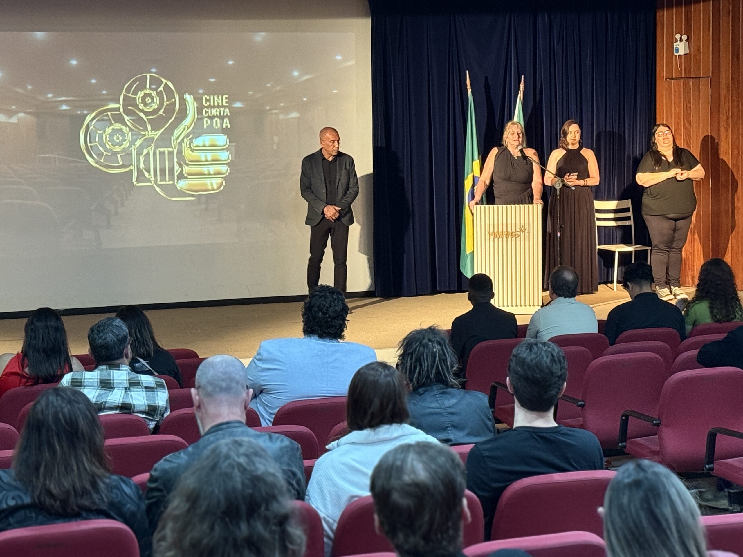 Cine Curta POA encerra 1ª edição com premiações
