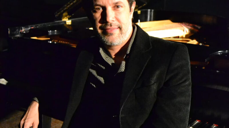 Luís Claudio Barros solista com Orquestra Sinfônica do ES