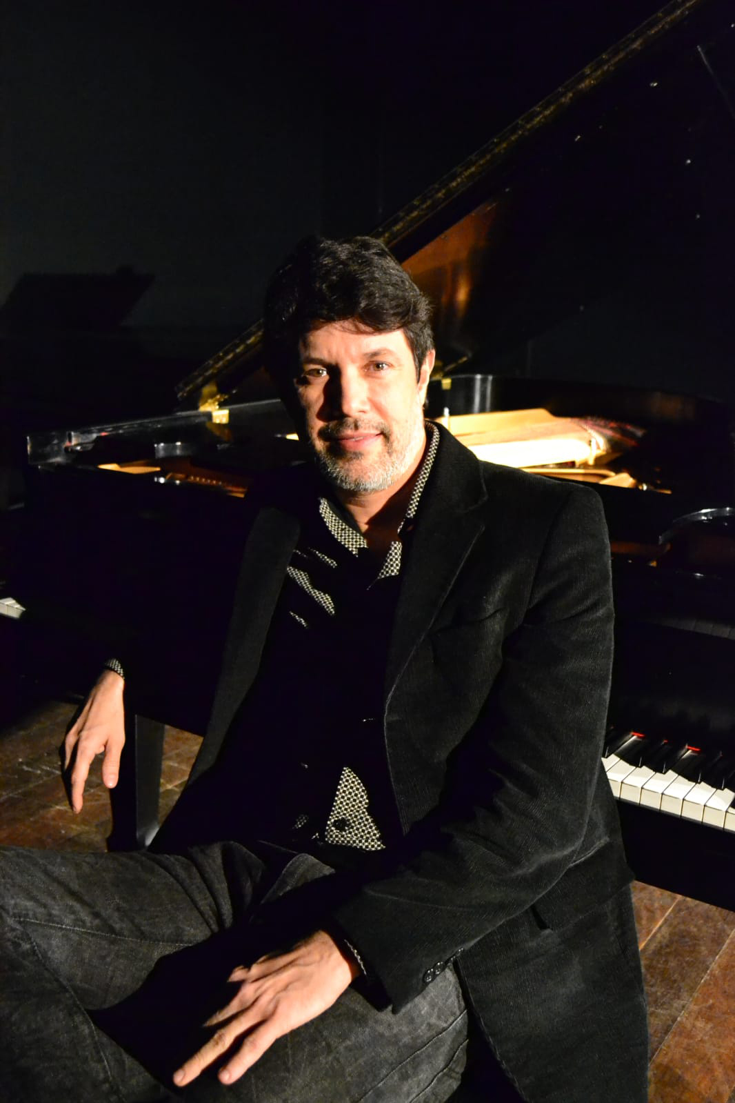 Luís Claudio Barros solista com Orquestra Sinfônica do ES