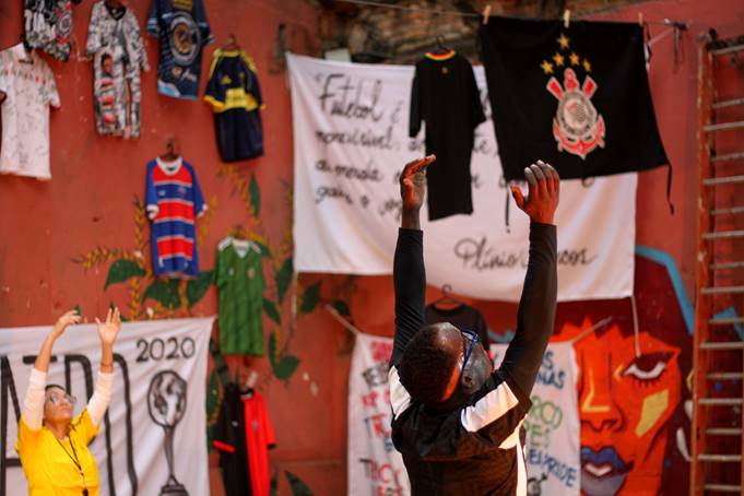Ensaio para Dois Perdidos leva teatro às periferias