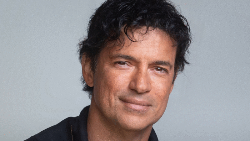 Jorge Vercillo apresenta nova fase da turnê comemorativa com “JV30 Part II – Mais um final feliz” 🎶✨