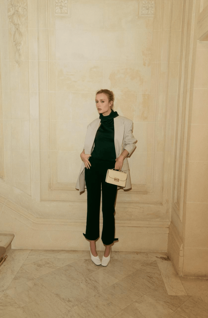 Maria-Braz-Victoria-Beckham-Credito-Izac-Fedotti-670x1024 Rapidinhas Culturais (05 de outubro de 2025)