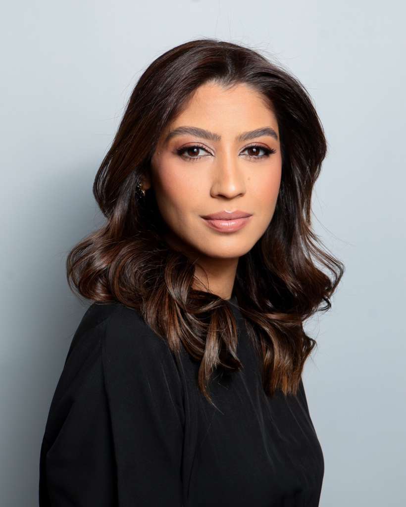 Izabela Toledo lança Segredos para Mexer o Doce, livro que transforma metáforas culinárias em lições de vida