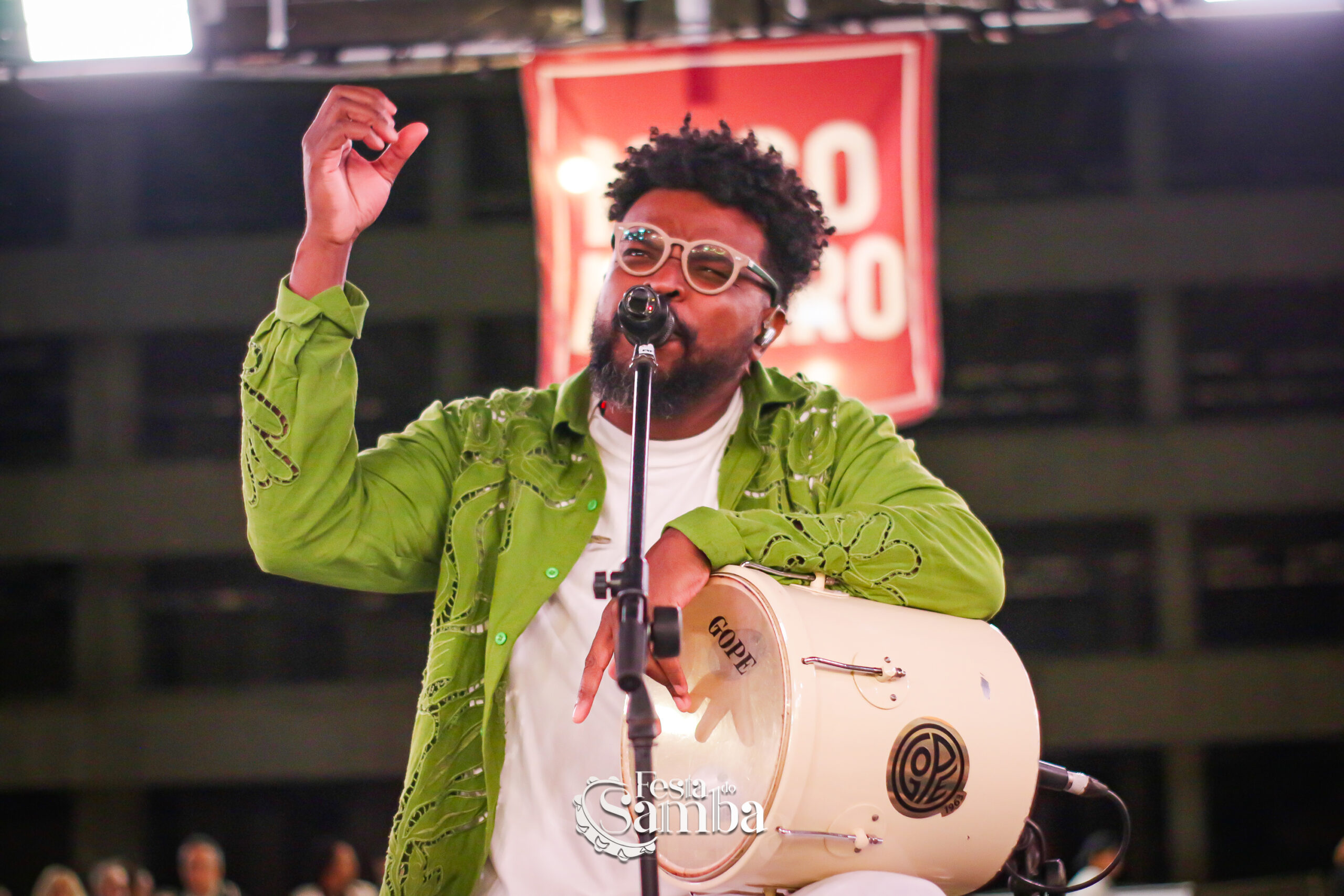 Festa do Samba celebra nova fase com João Martins e Feyjão no Terraço da Cidade do Samba