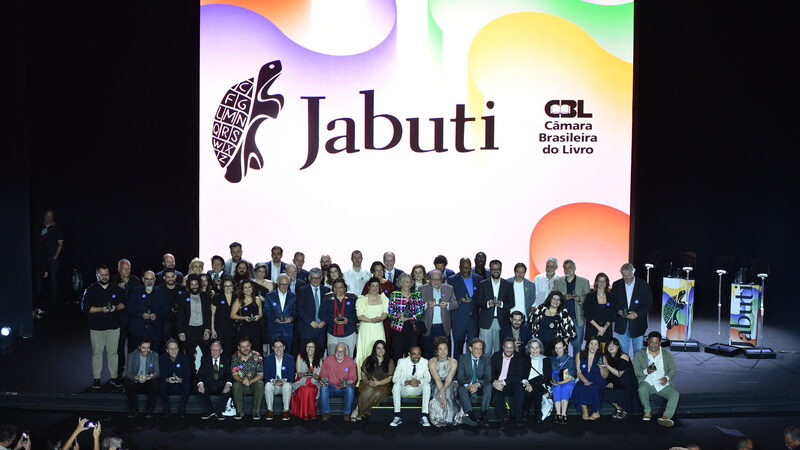 Miguel Krigsner vence Prêmio Jabuti com livro sobre empreendedorismo