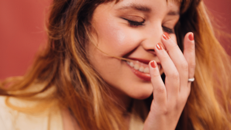 Entrevista: Bruna Thimoteo, cantora e compositora