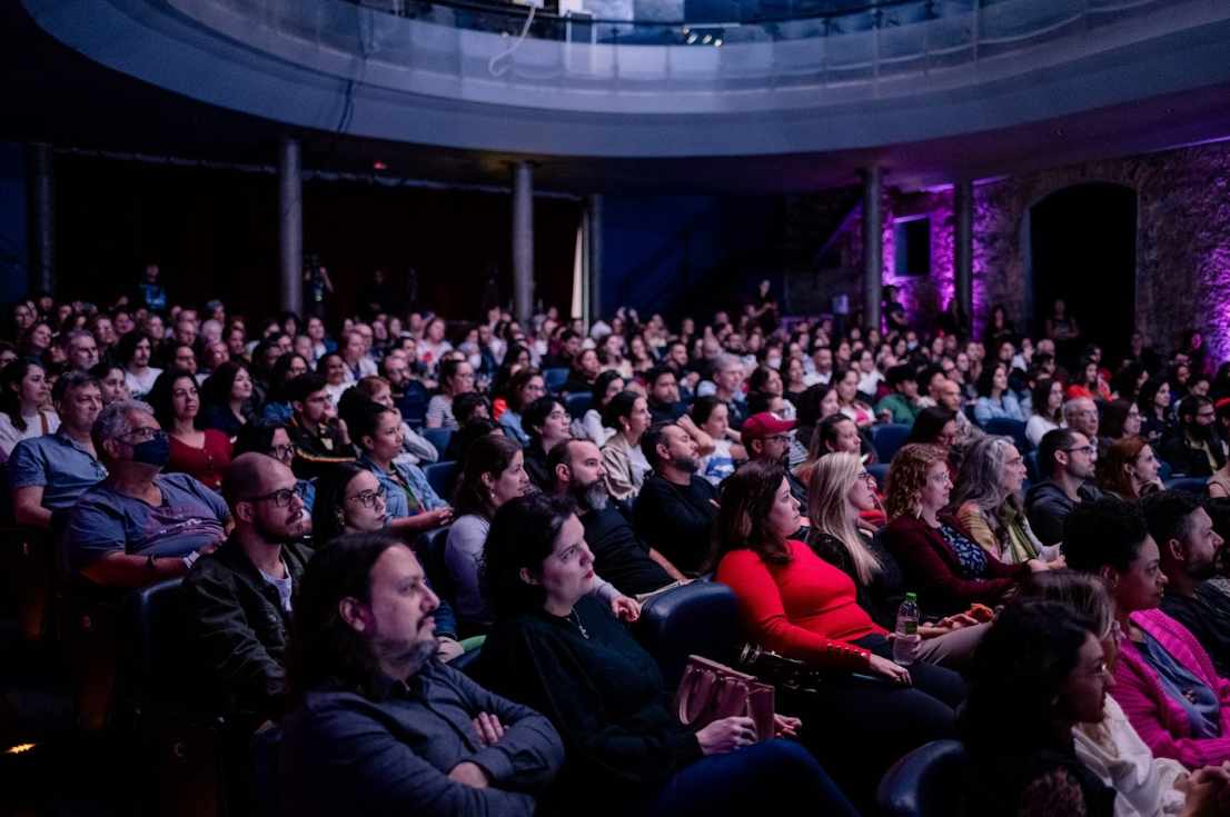 Tarrafa Literária inicia com debates sobre racismo e jornalismo