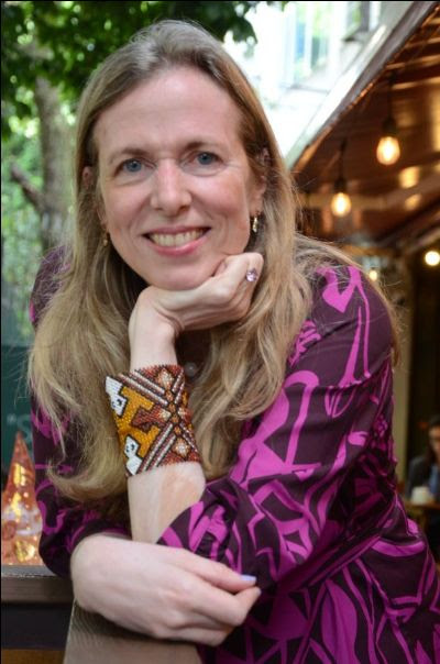 Flávia Lins e Silva celebra 25 anos de Pilar com novos lançamentos