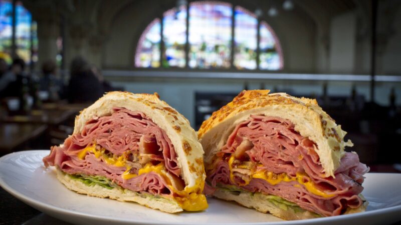 Mortadela Brasil lança pacote especial de confraternização