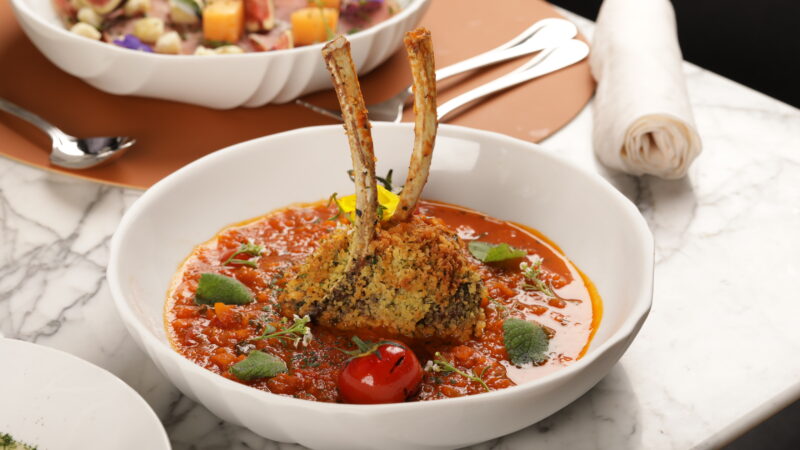 Réveillon 2026 no NH Collection Curitiba terá jantar premium e shows