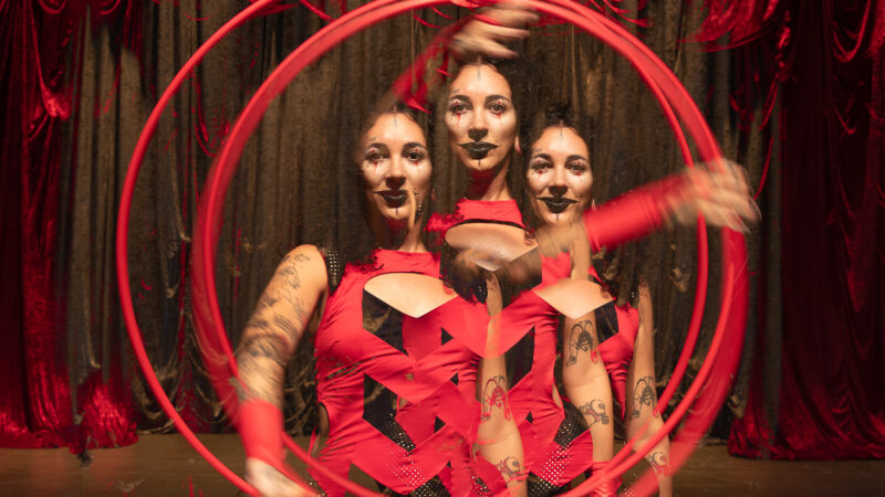 Oficina gratuita de bambolê com Vulcanica Pokaropa em SP