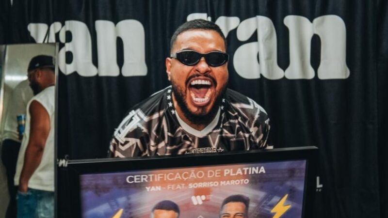 PagodYANdo Rio de Janeiro: Yan reúne 4 mil pessoas e pede Bárbara Gerstner em casamento