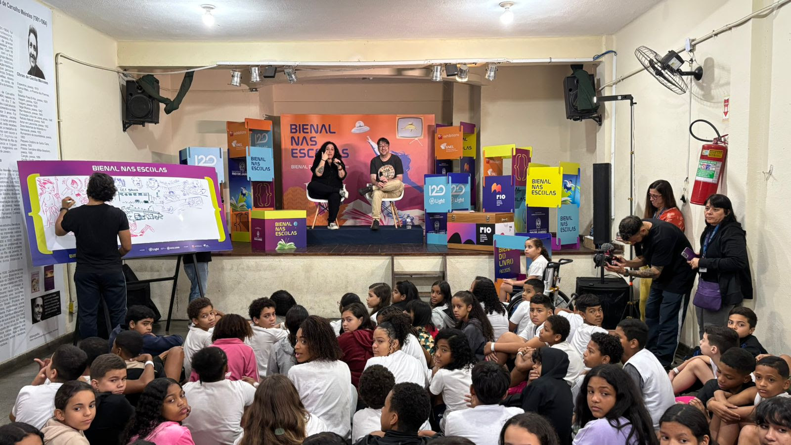 Bienal nas Escolas encerra ciclo com autores e alunos