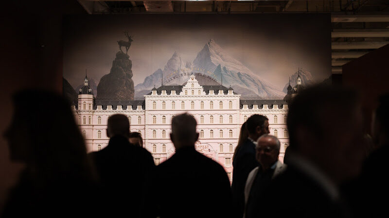 Montblanc apoia exposição de Wes Anderson no Design Museum