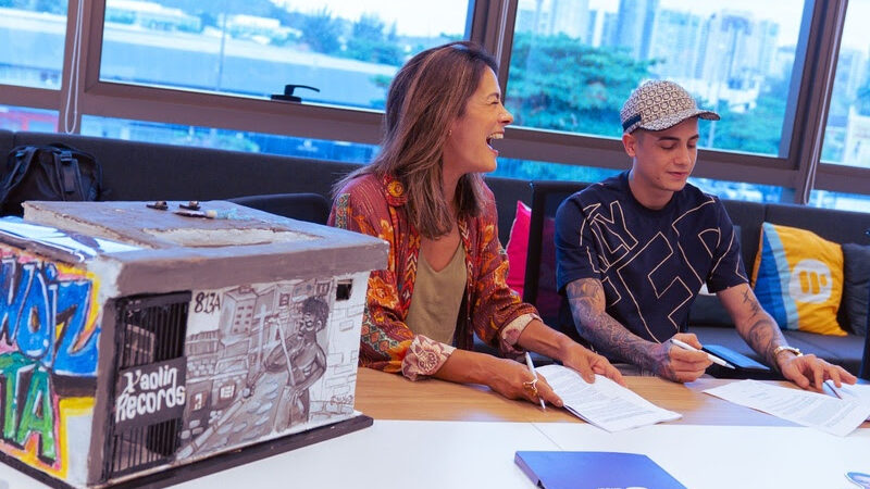 Warner firma acordo com a Xaolin Records de MC Hariel