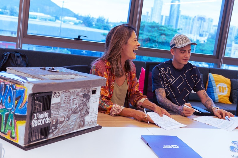 Warner firma acordo com a Xaolin Records de MC Hariel