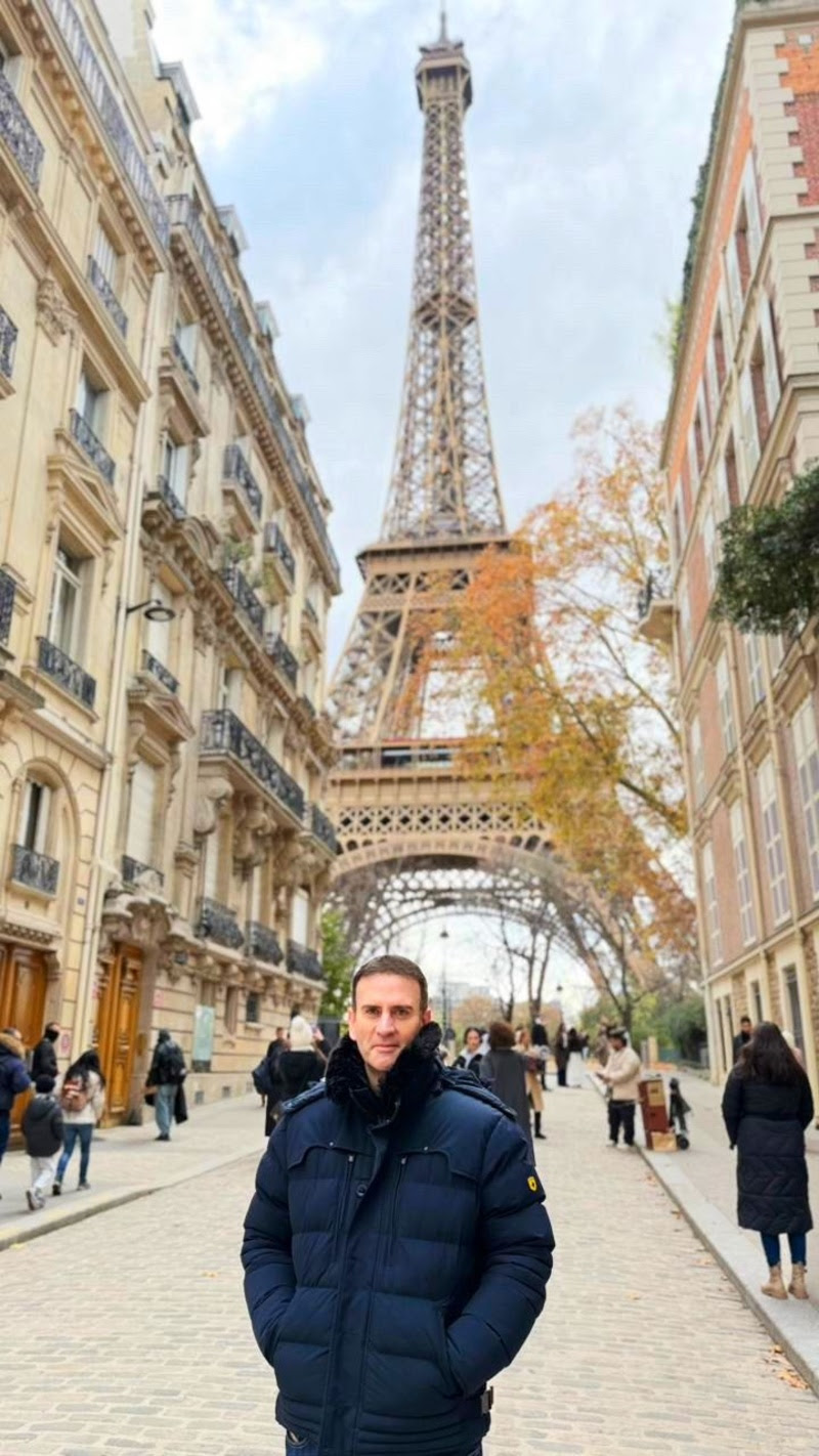 Daniel Tonetto lança A Cor Que Nos Separa em Paris