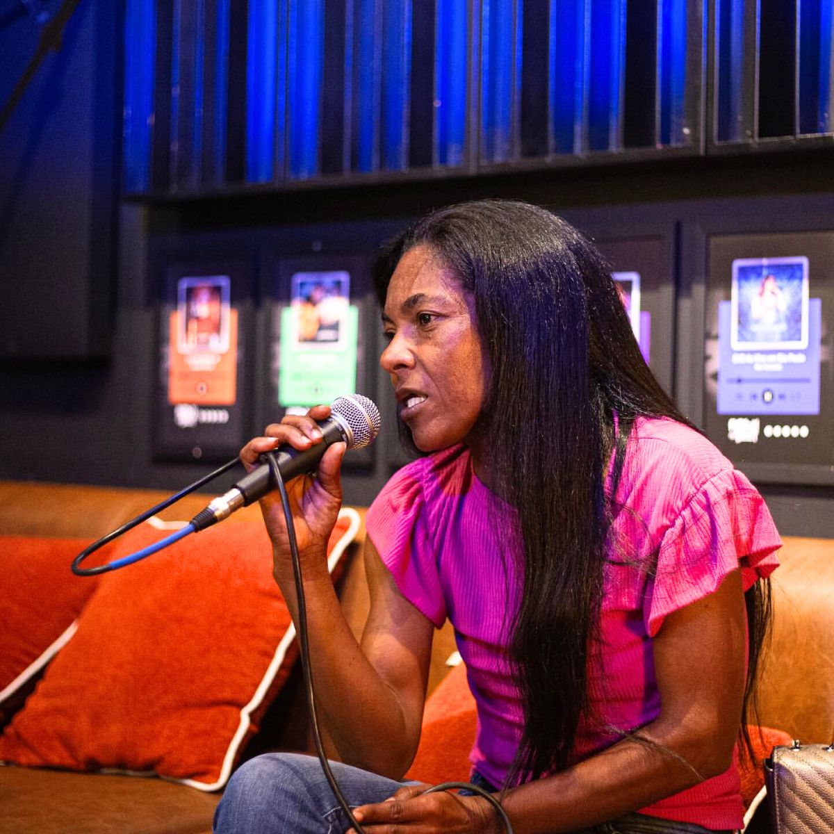 Damiana Nascimento lança CD e clipe oficial