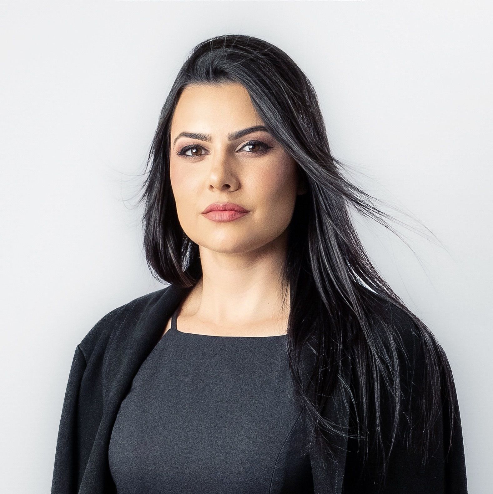 Atriz capixaba brilha em filme gravado no Complexo do Alemão