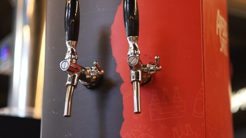 Turatti lança chopeira dupla com chope e Aperol Spritz