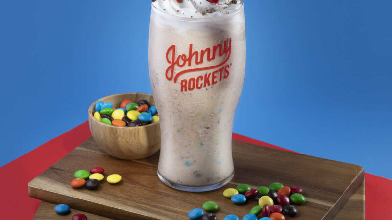 Milkshakes ganham destaque no cardápio de verão do Johnny Rockets