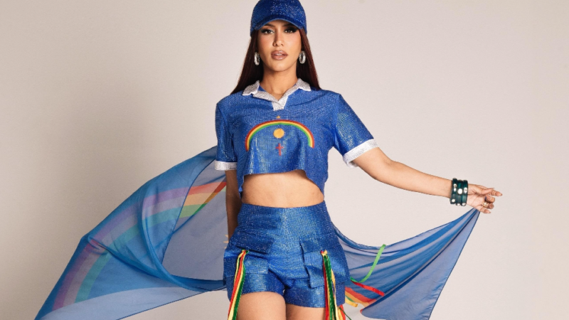 Priscila Senna surpreende no Ensaios da Anitta em Recife