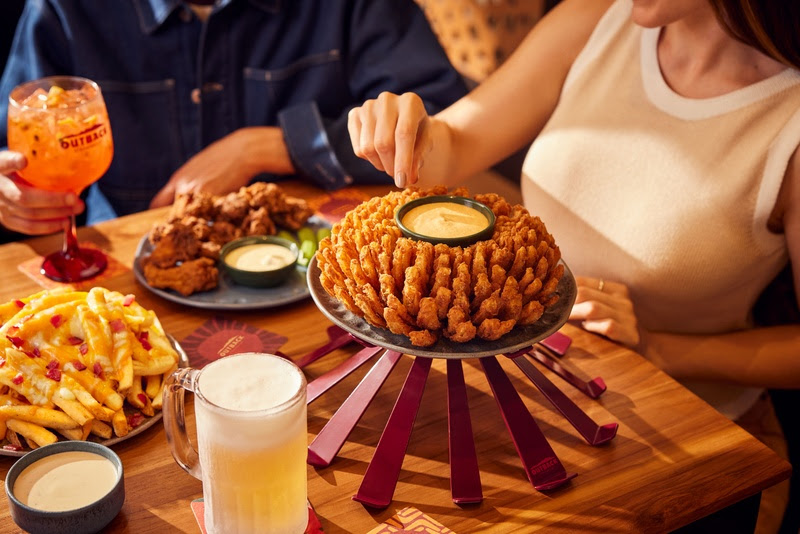 Outback celebra Bloomin’ Day e transforma pedidos em sonhos