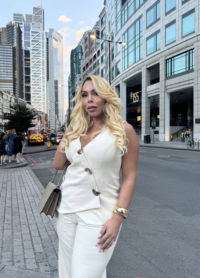 ‘Simplesmente removida’: influenciadora trans brasileira relata exclusão de grupo de mulheres em Londres