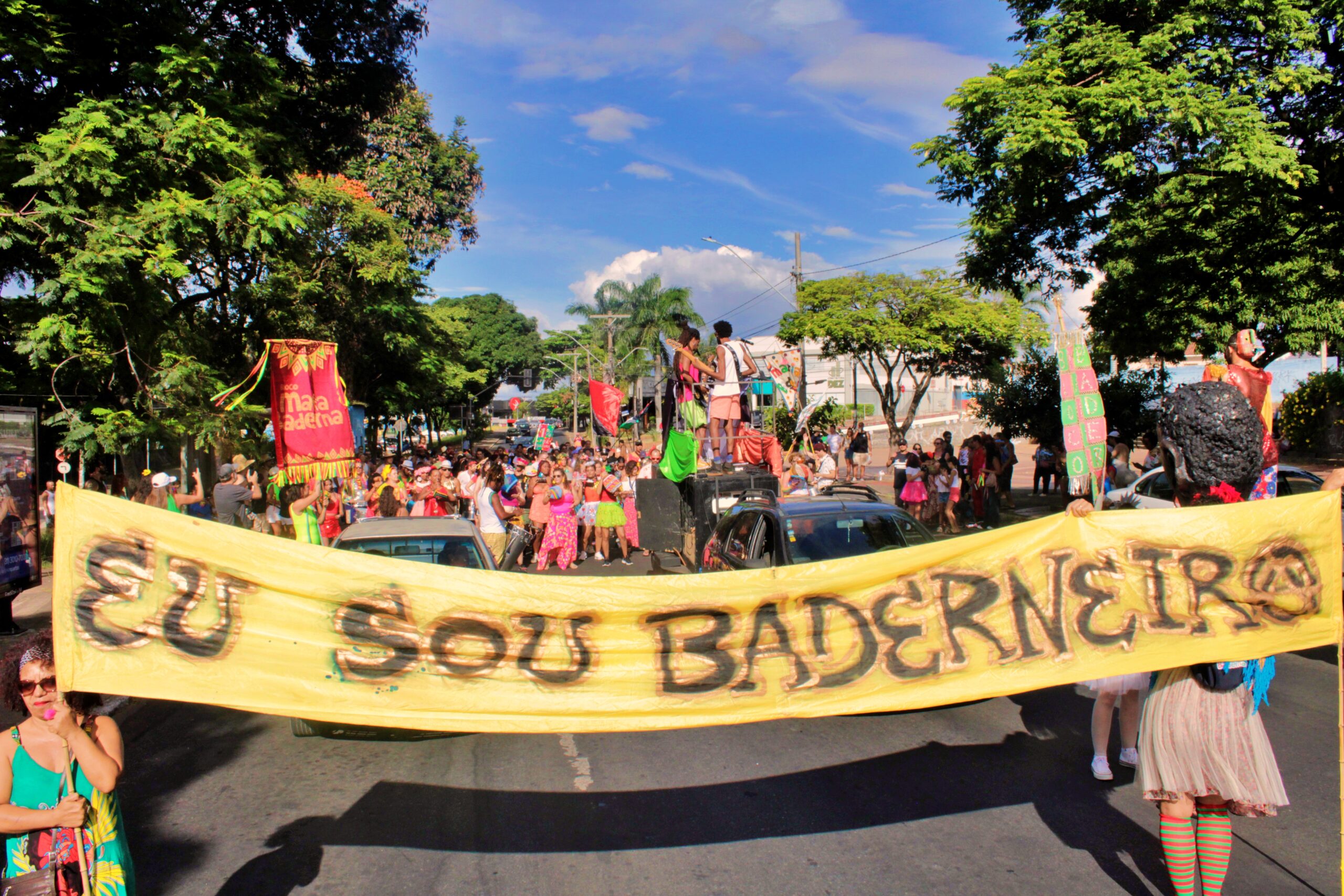 Bloco Maria Baderna desfila em Santa Tereza