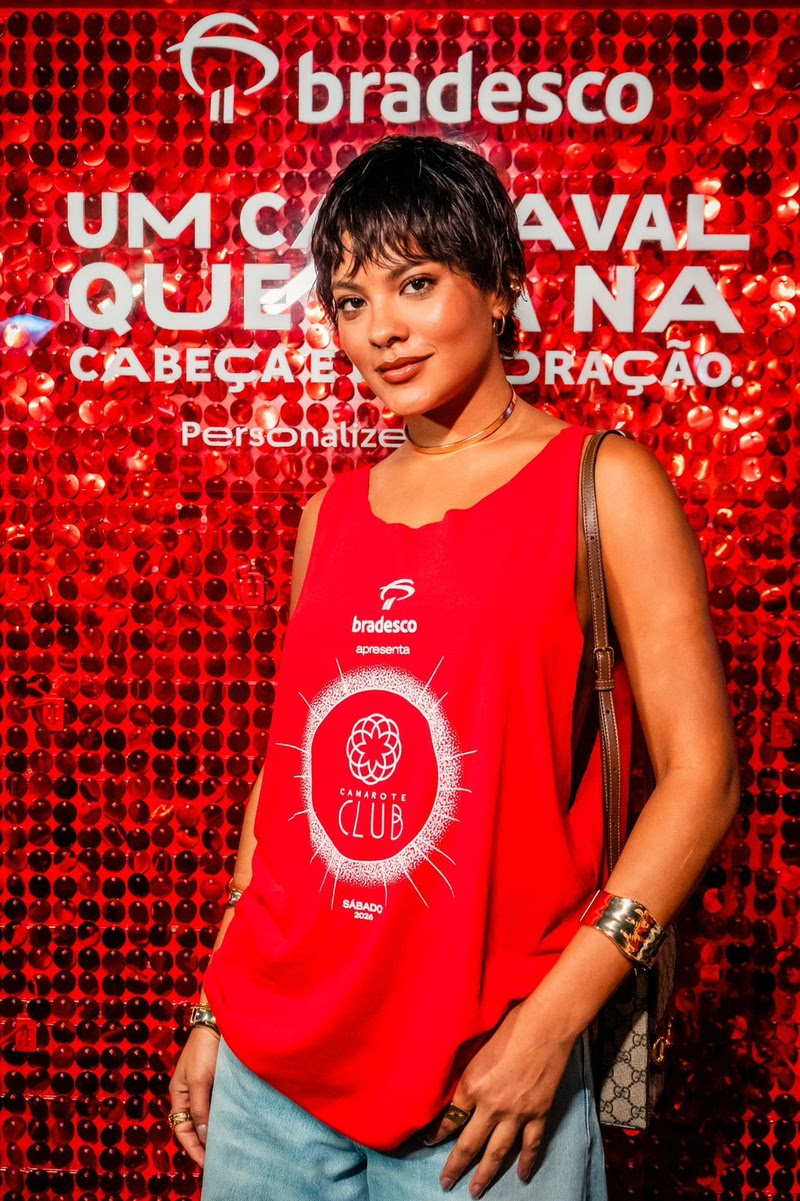 Famosos agitam terceira noite do Camarote Club