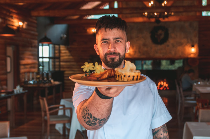 Cardápio de peixes do Savoy é destaque em Campos