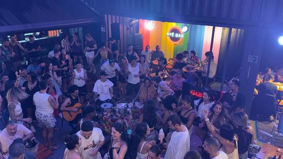 AYÊ Bar terá Carnaval gratuito em Pinheiros