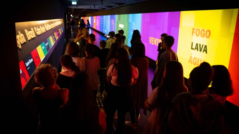 Museu da Língua Portuguesa celebra 20 anos em São Paulo