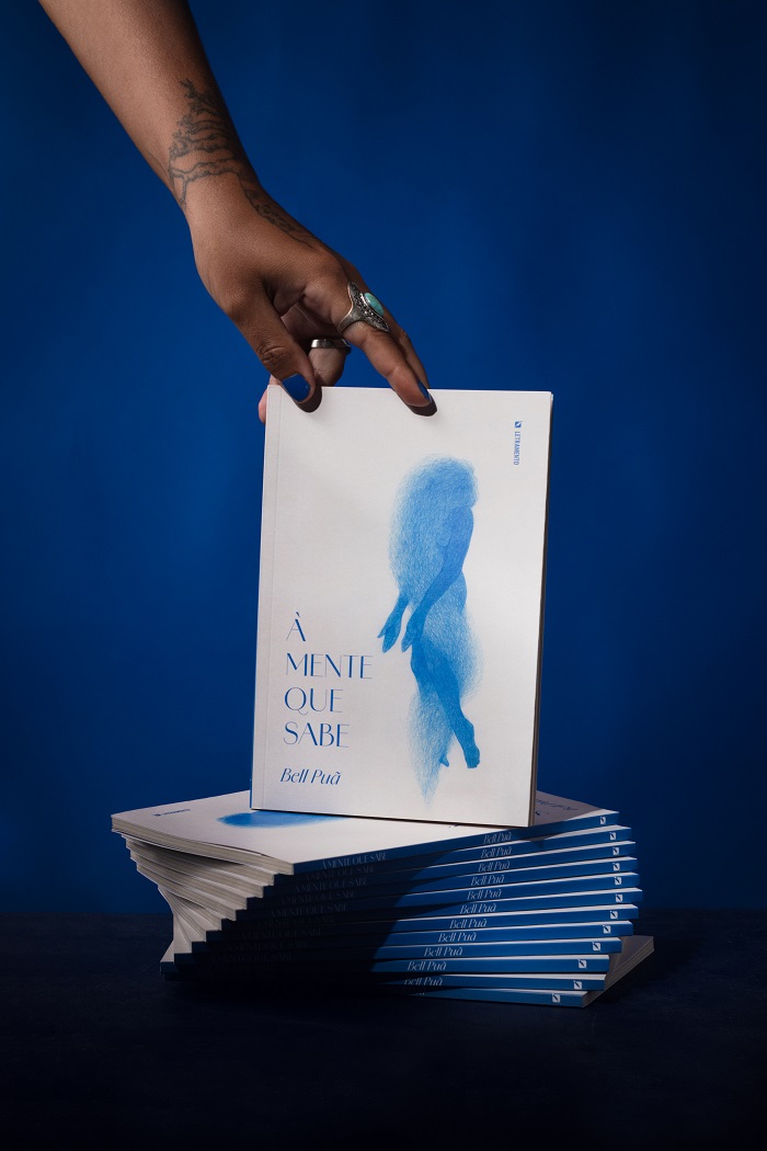 Bell Puã lança livro de poesias À Mente que Sabe