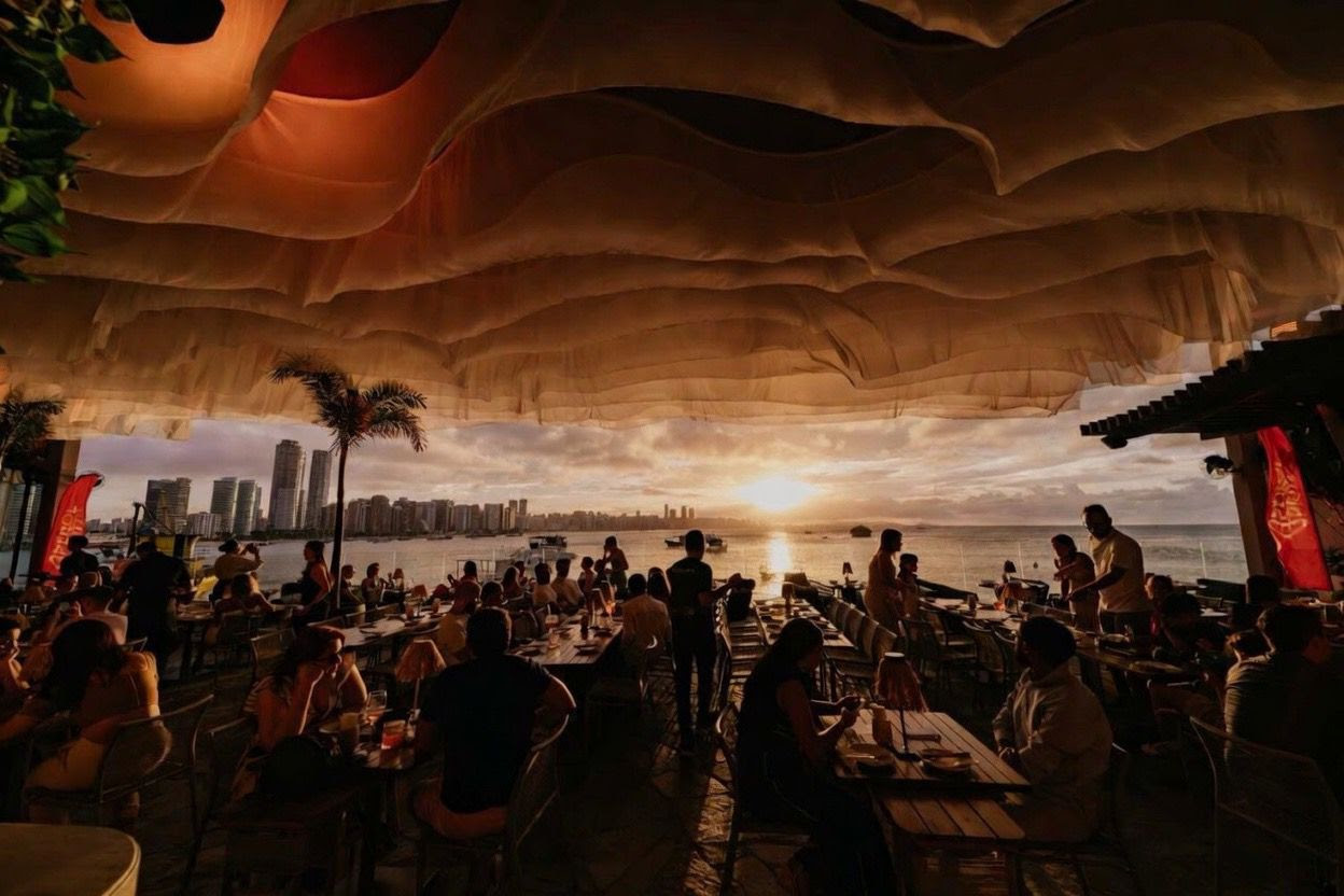Aperol Sunset transforma pôr do sol em Fortaleza