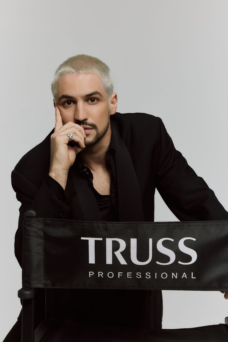 Gabriel Leone estreia visual platinum com TRUSS