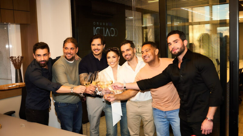 Manu Bahtidão fecha parceria com novos empresários