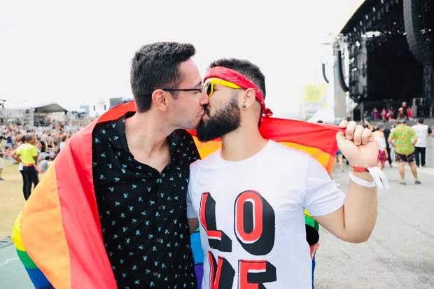6 artistas LGBTQIA+ que brilharam no Lollapalooza Brasil 2026