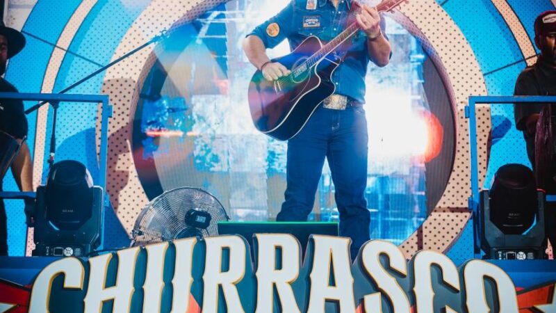 Fernando e Sorocaba esgotam ingressos com Churrasco On Fire