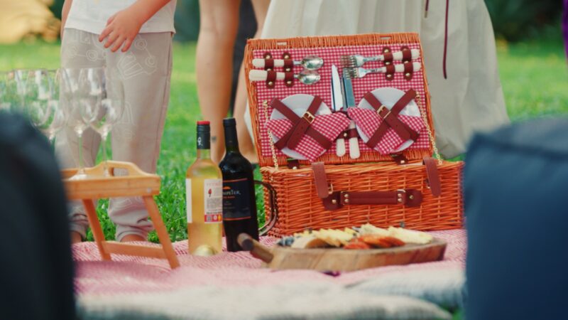 Piquenique em fazenda histórica encanta em Boituva