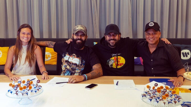 Warner Music e Na Base do Agro impulsionam country