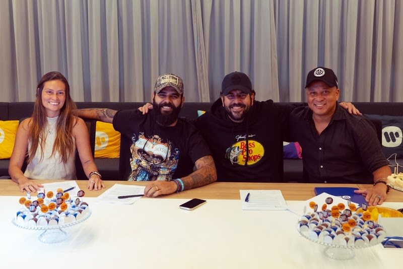 Warner Music e Na Base do Agro impulsionam country
