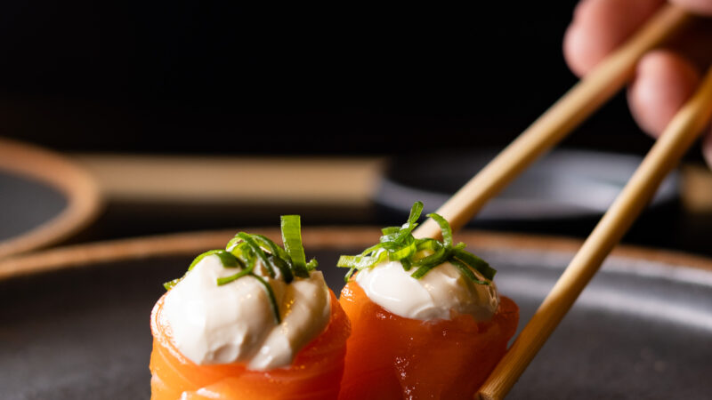 Deliciando Ao Fogo lança rodízio japonês
