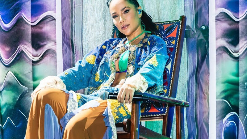 Michele Andrade lança álbum junino audiovisual