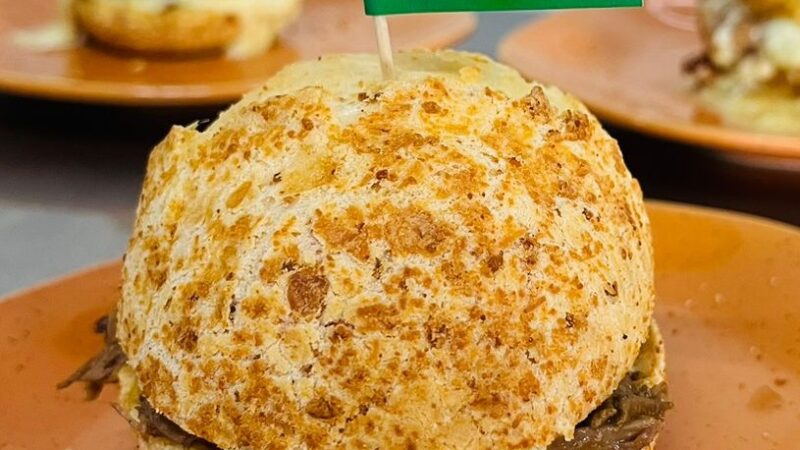 Pão de Queijo Canastra lança cardápio da Copa