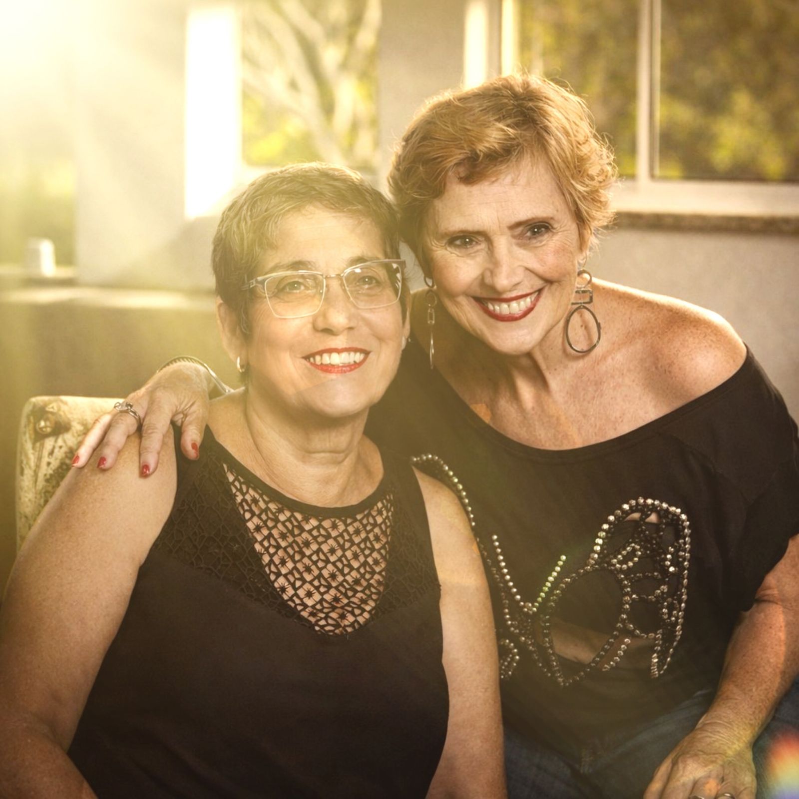 Bel Macedo lança EP sobre amor na maturidade