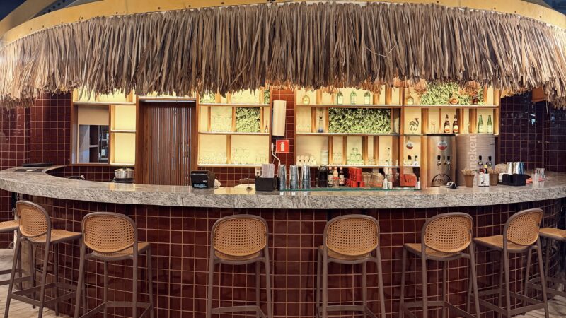 Riva Bar de Praia inaugura na Beira-Mar de Fortaleza