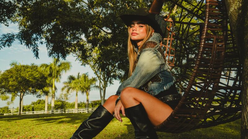 Julia Morgatto lança “Primeiro Amor” no sertanejo pop